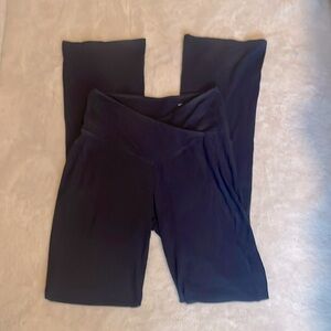 Crossover Flare Yoga Pants